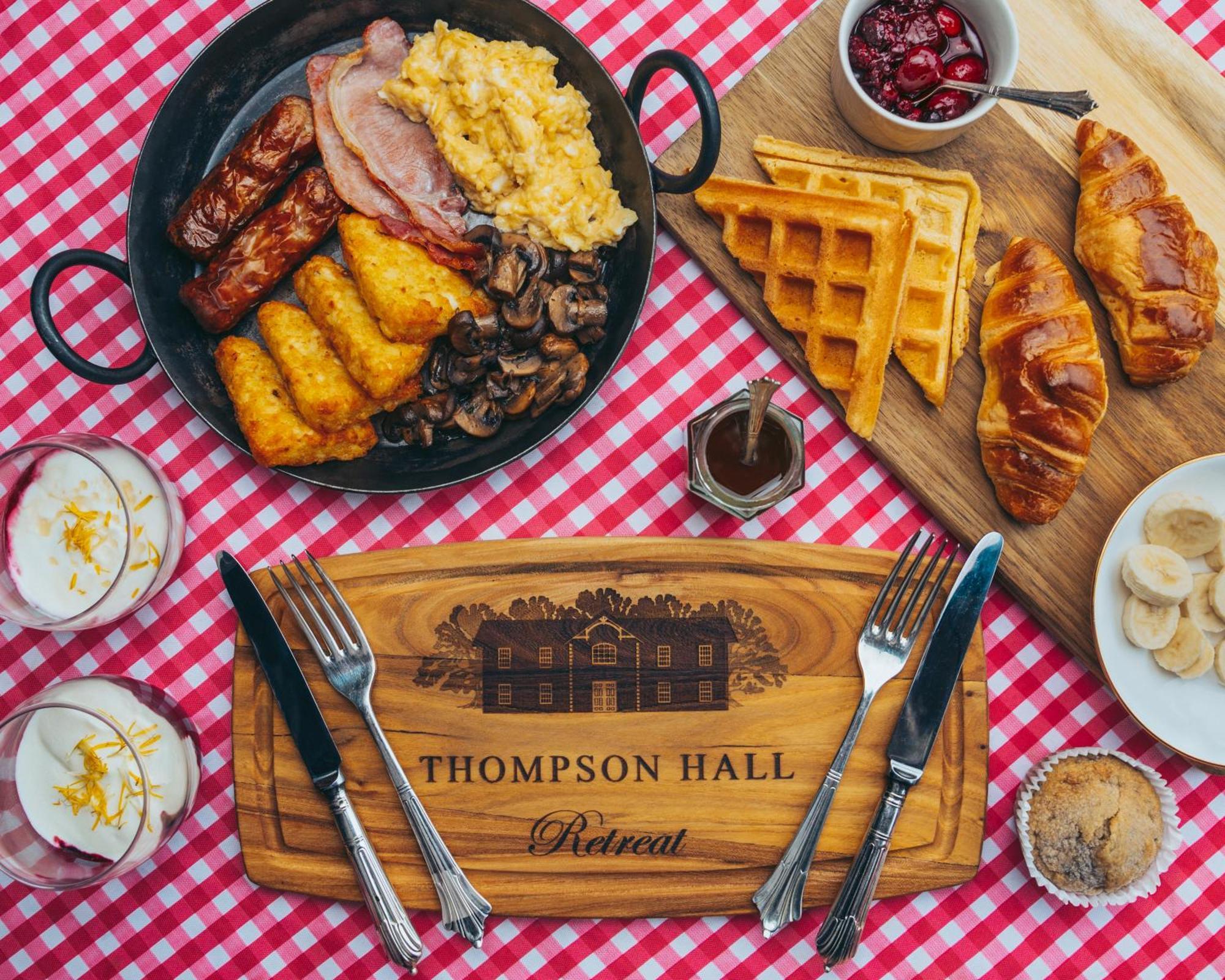 Thompson Hall Retreat Luaran gambar